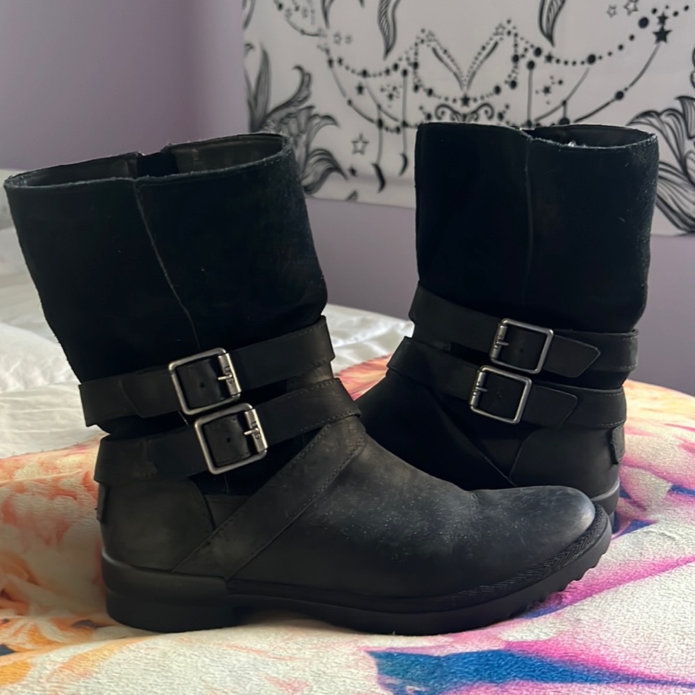 Black UGG boots
